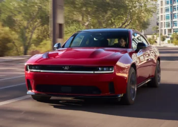 dodge yeni charger