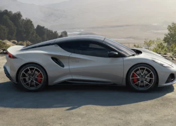 lotus emira turbo se